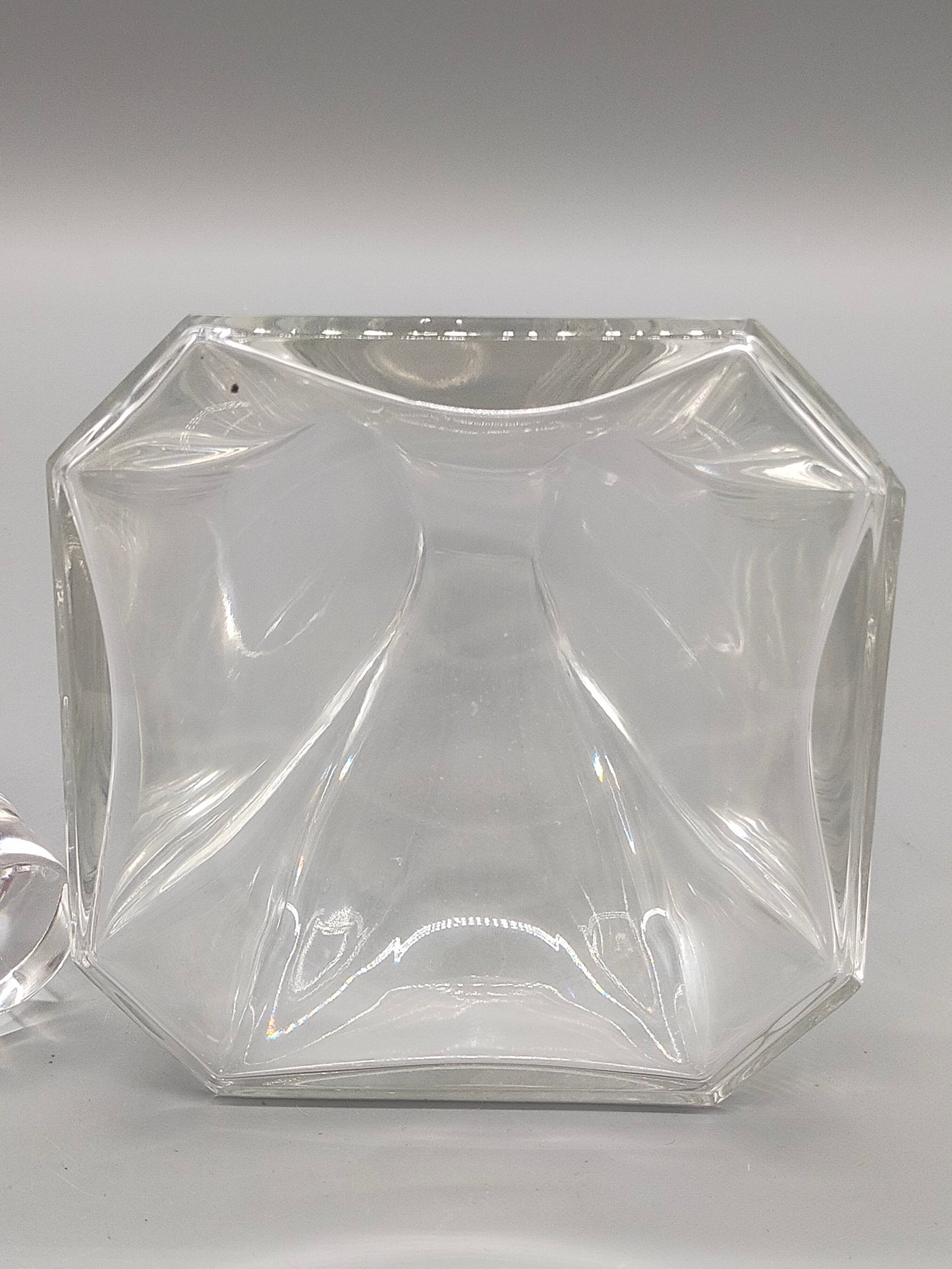 Elegante Glaskaraffe mit Stopfen – Kristall Dekanter