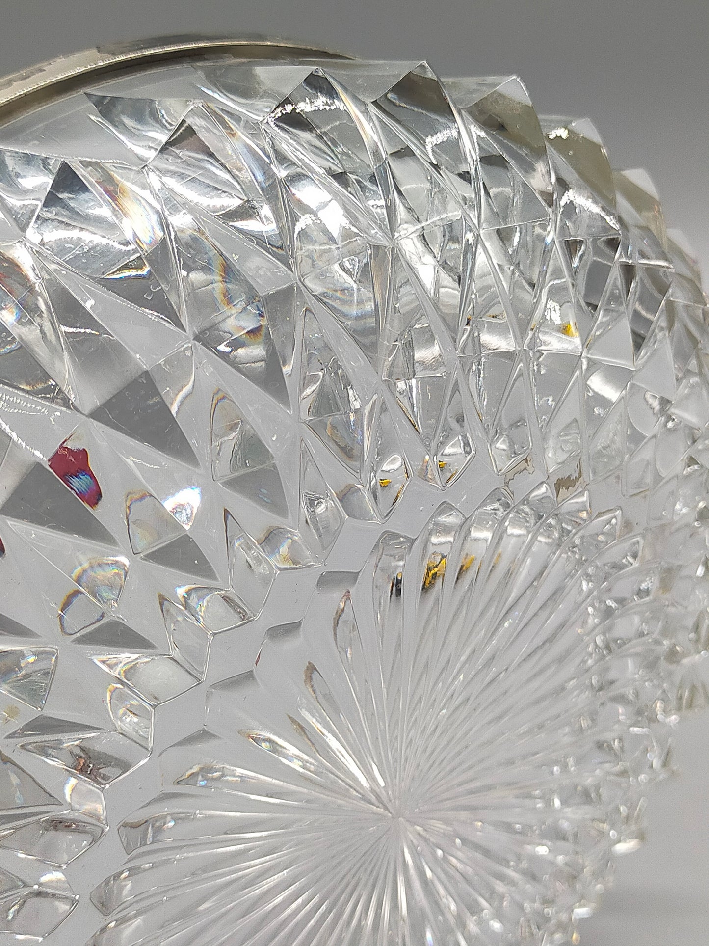 Edle Kristall Schale mit Versilbertem Rand – Diamantschliff 22cm