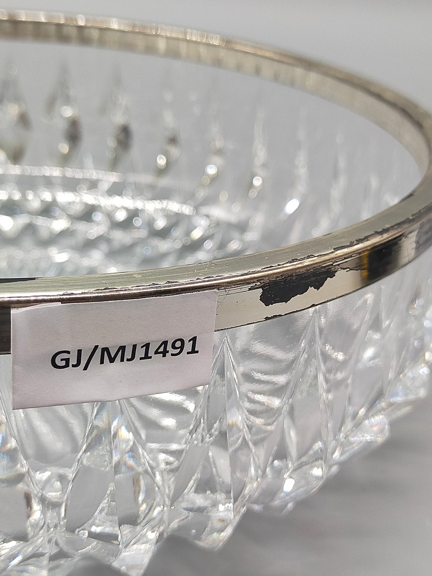 Edle Kristall Schale mit Versilbertem Rand – Diamantschliff 22cm