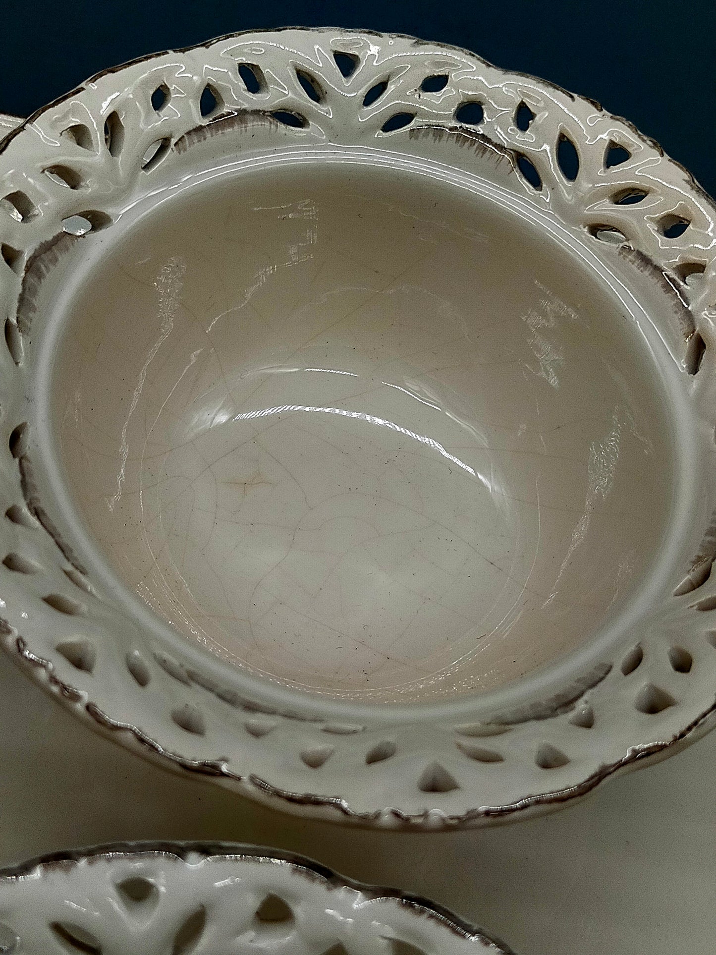 Elegantes Servierset – Porzellan Tablett mit zwei Schalen und Löffeln