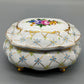 Handbemalte MO Porzellan Dose mit Goldstaffierung und Blumenmotiv