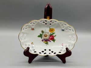 Elegante Bareuther Porzellan Schale – Durchbrochener Rand mit Blumenbukett