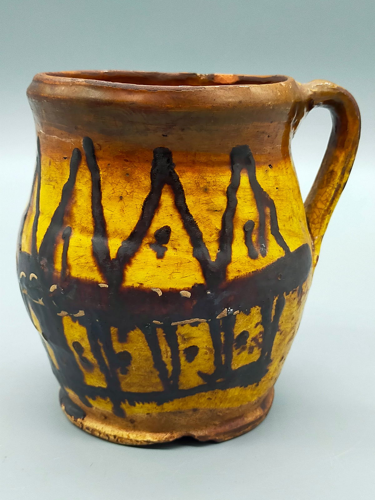 Vintage Keramik Krug – Handbemalter Krug mit Gelb-Brauner Glasur