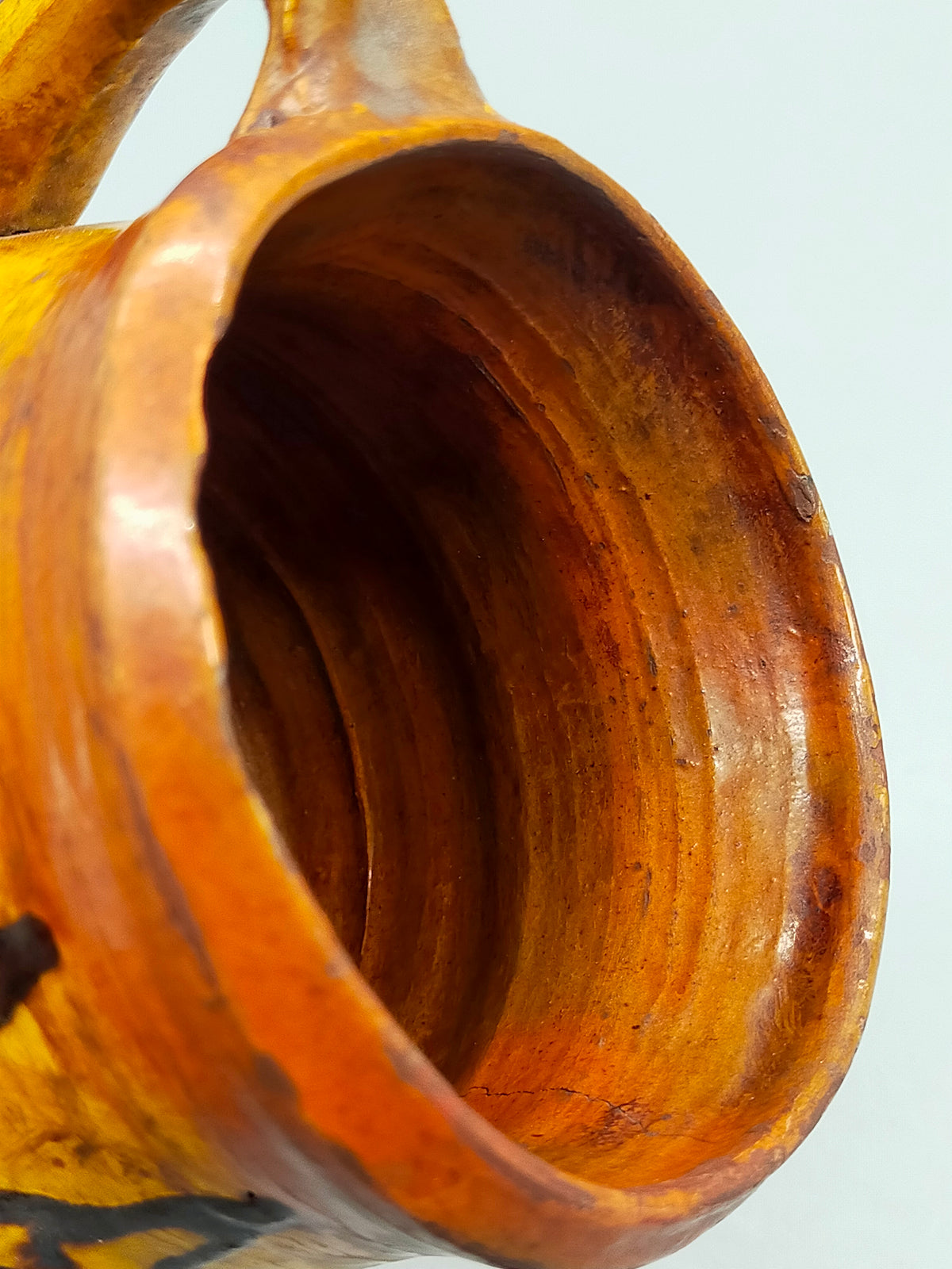 Vintage Keramik Krug – Handbemalter Krug mit Gelb-Brauner Glasur