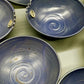 Handgefertigtes Keramik-Set – Große Schale und 6 Suppentassen in Blau