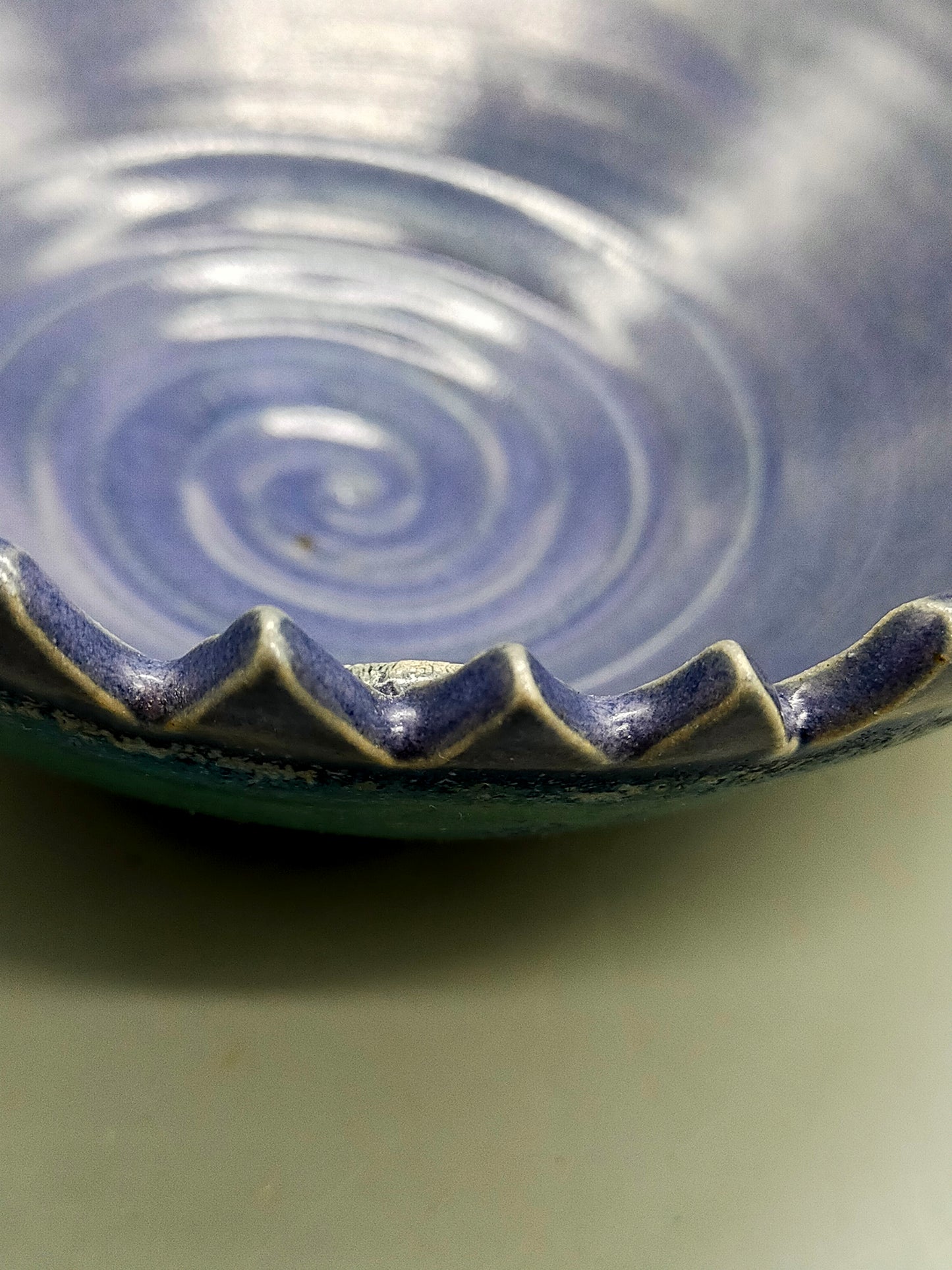 Handgefertigtes Keramik-Set – Große Schale und 6 Suppentassen in Blau