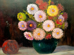 Deutsches Stillleben (XX) – Blumenstrauß in Vase mit Apfel – Öl auf Holz