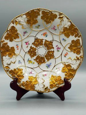 Exquisites Meissen Porzellan-Zierteller – Goldene Eichenlaub 1 Wahl