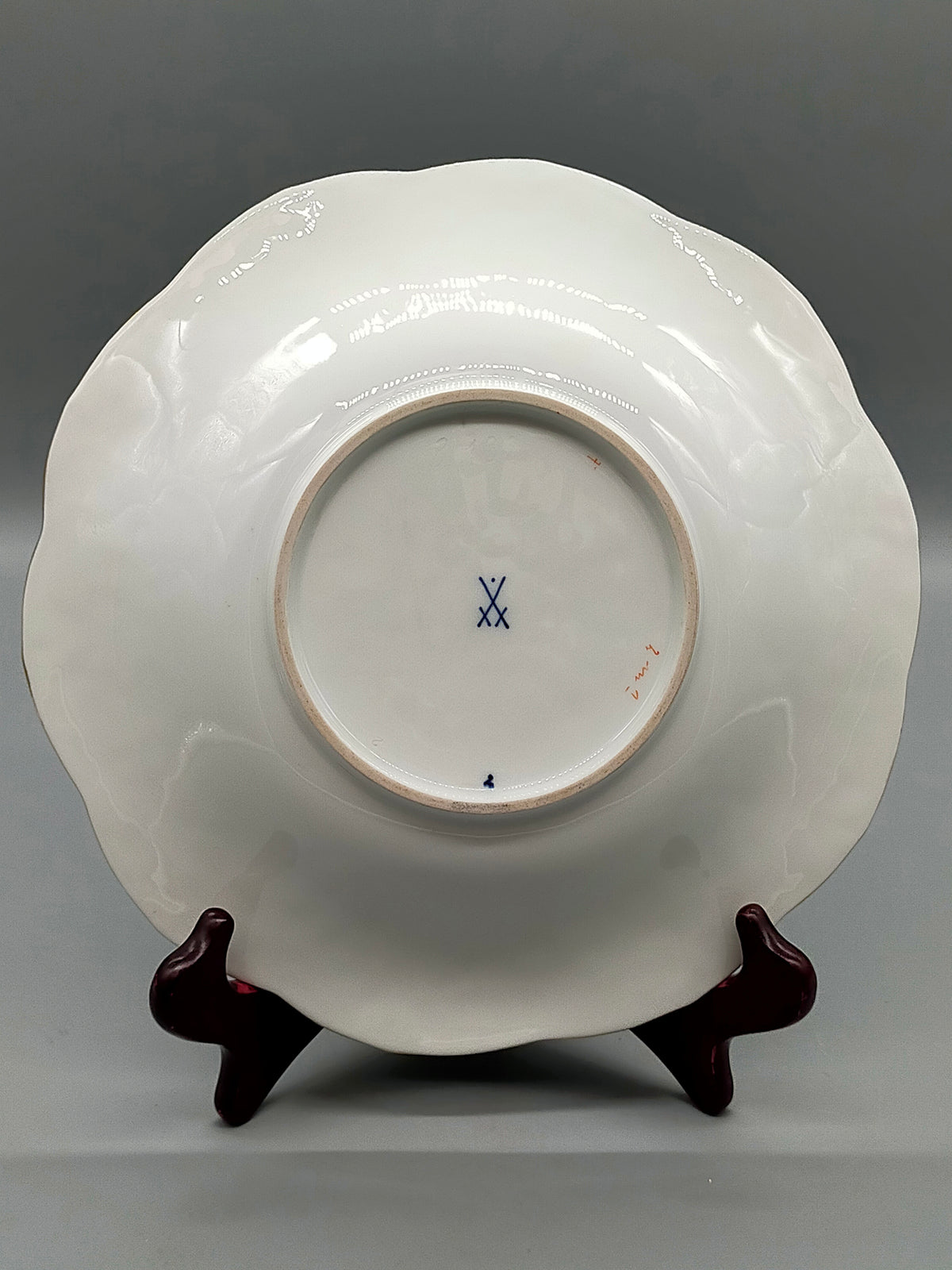 Exquisites Meissen Porzellan-Zierteller – Goldene Eichenlaub 1 Wahl