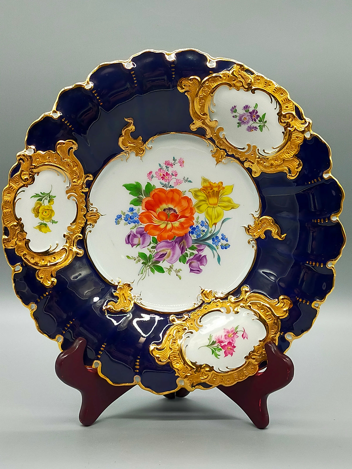 Ehemalige Meissen Porzellan Teller – Handbemalt Gold Kobaltblau