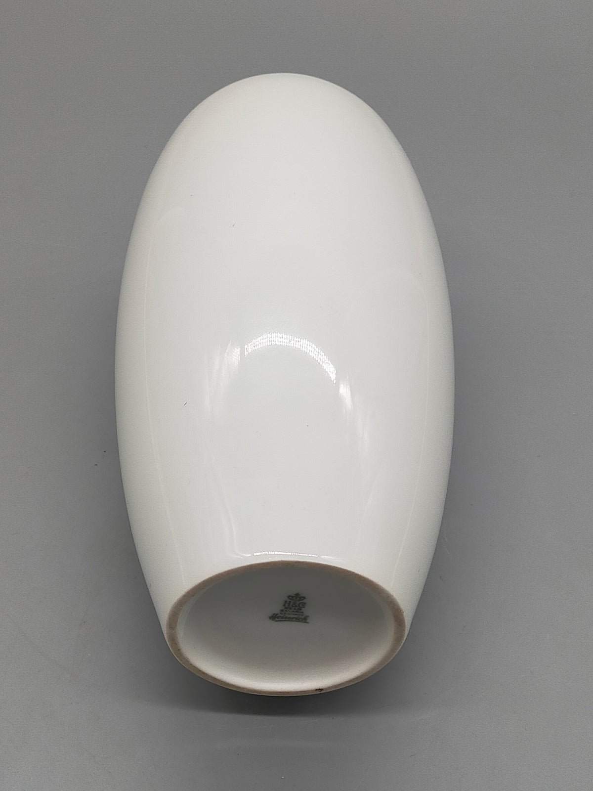 Heinrich Selb Porzellan Vase – Weiße Designer Vase mit Relieffeld