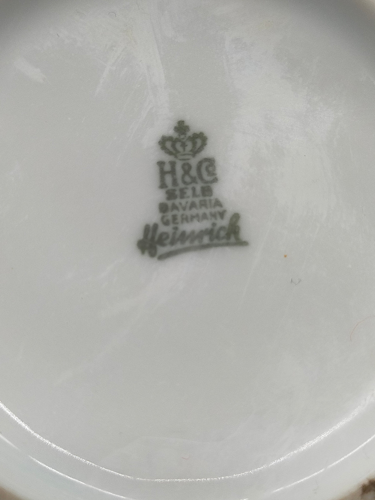 Heinrich Selb Porzellan Vase – Weiße Designer Vase mit Relieffeld