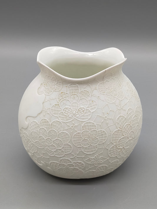 Kaiser Porzellan Vase Spitzenrelief – Elegant Weiß