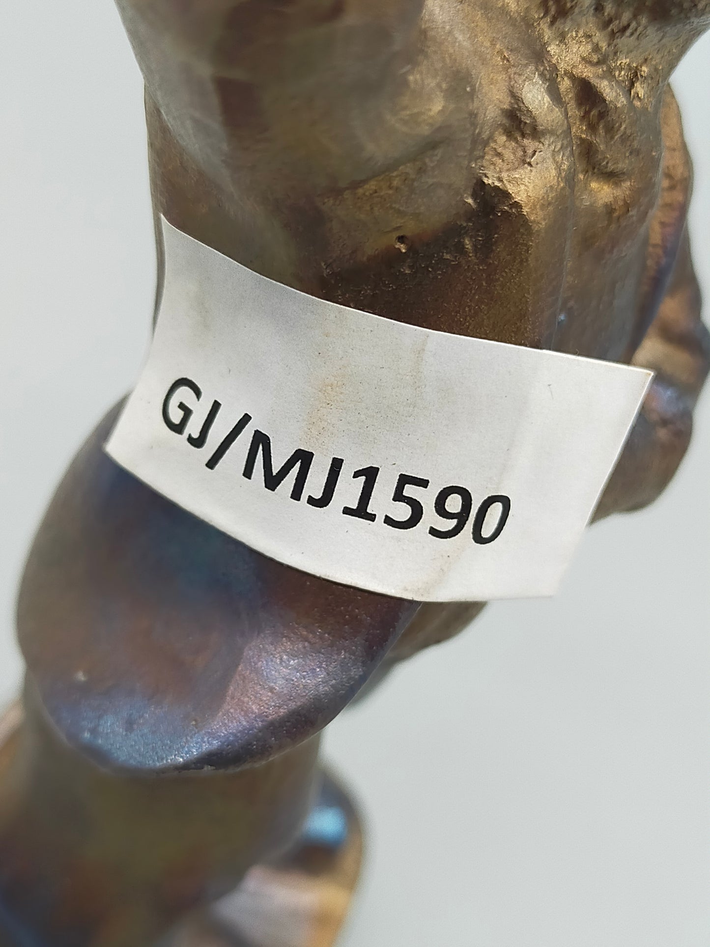 Dekorative Metallfigur – Trinkender Mann mit Hut