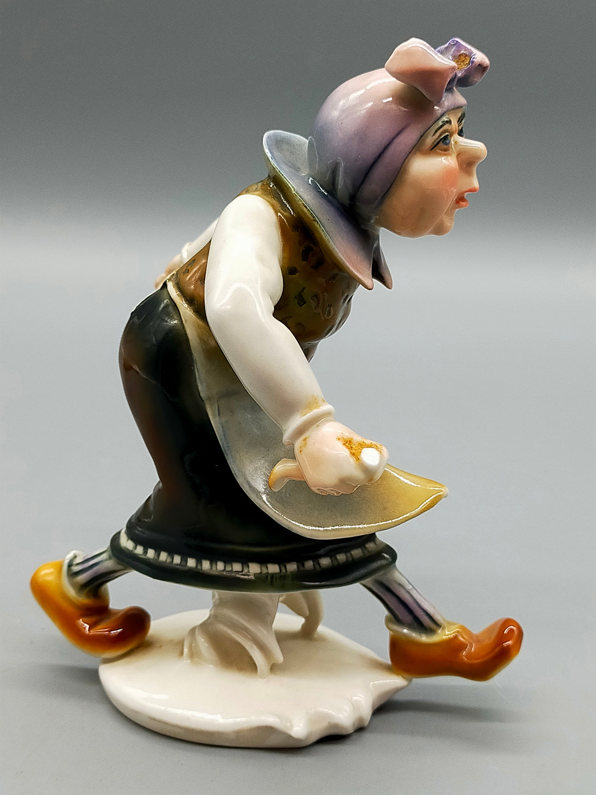 Antike Porzellanfigur – Volkstedt E&S Handbemalte Dame