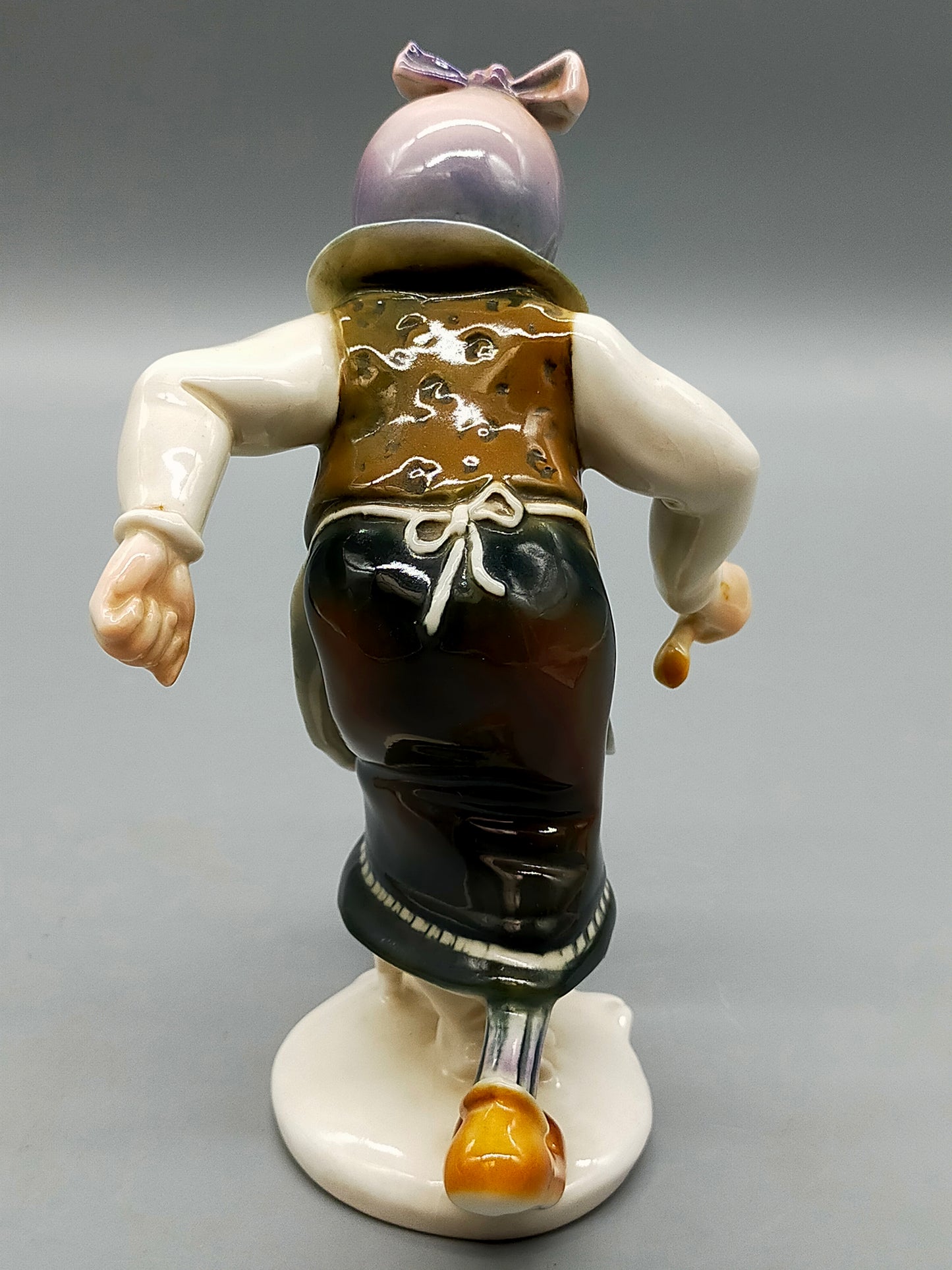 Antike Porzellanfigur – Volkstedt E&S Handbemalte Dame