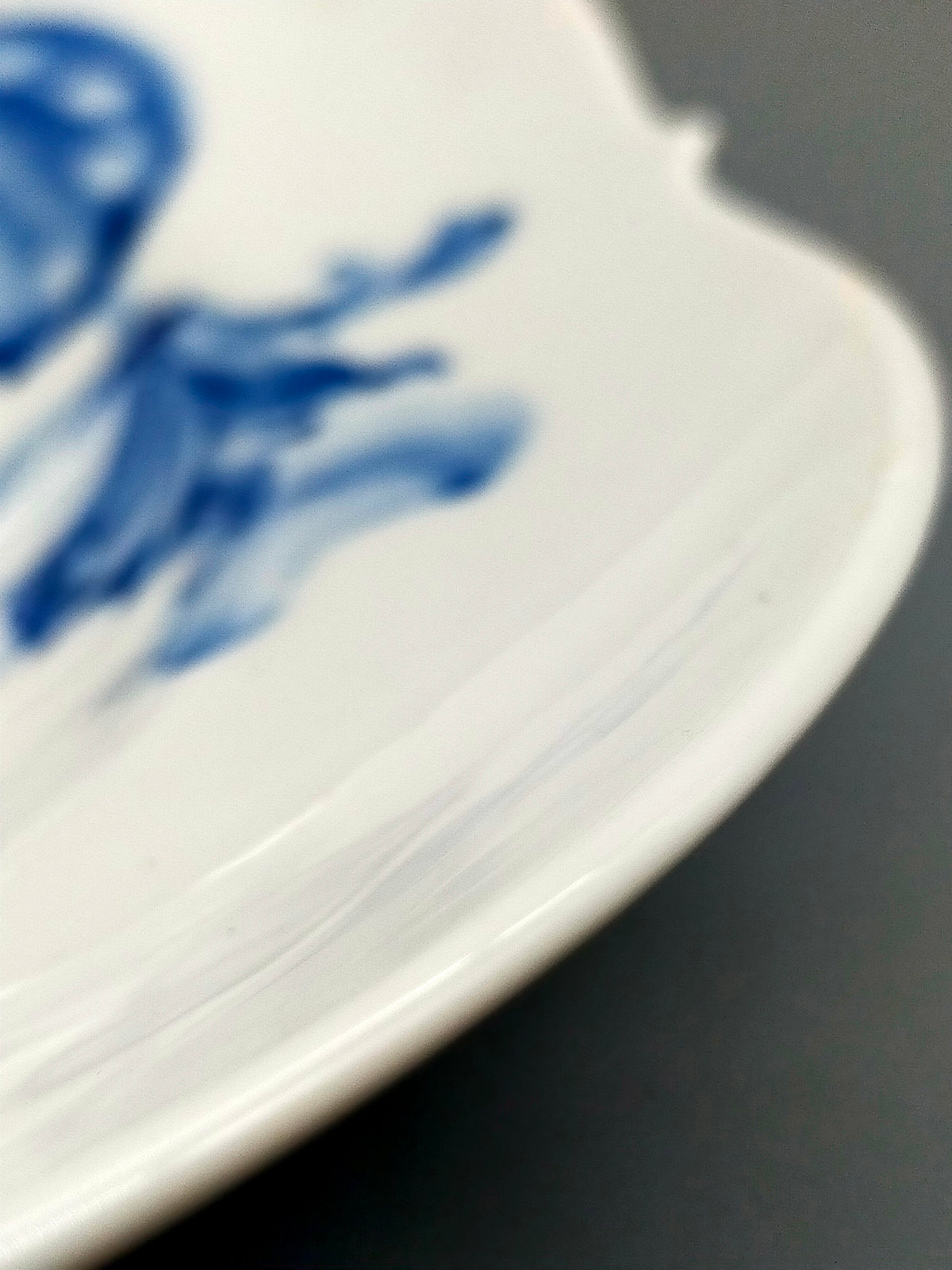 Antike Meissen Porzellanschale – Handbemaltes