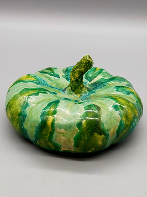 Dekorative Keramik-Kürbisfigur – Handglierte Deko