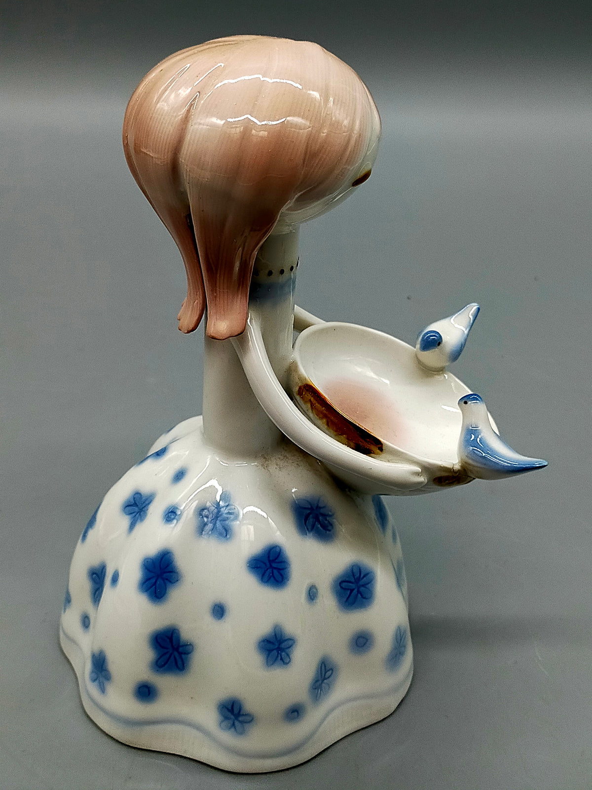 Elegante Porzellanfigur – Handbemalte Aquincum Figur