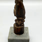 Elegante Bronze-Skulptur – Handgefertigte Sakrale Darstellung auf Steinsockel