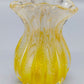 Elegante Murano Glasvase – Gelb Mit Goldflitter Und Wellenrand