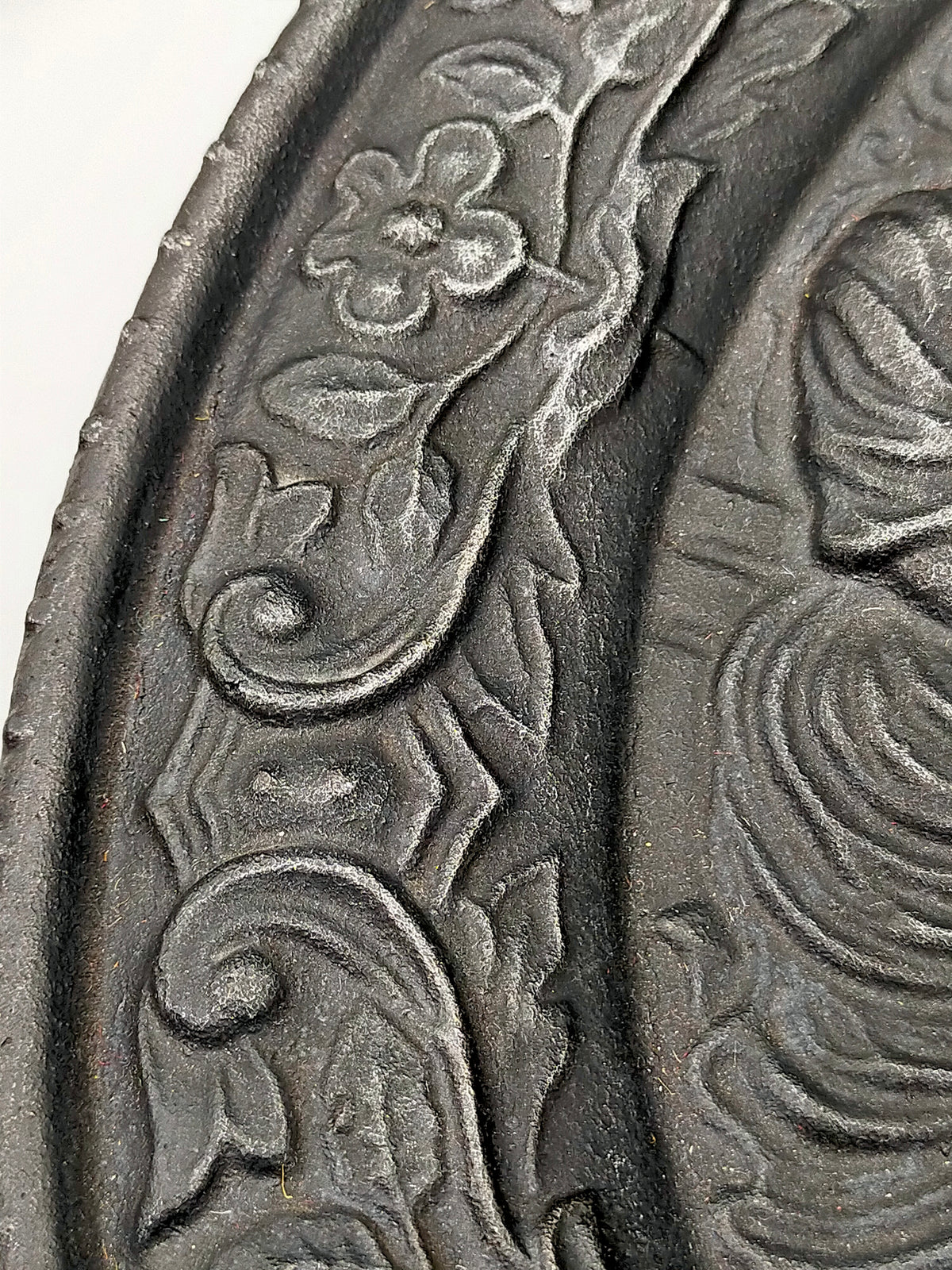 Antiker Zierteller Gusseisen Relief Tavernenszene Wandschmuck