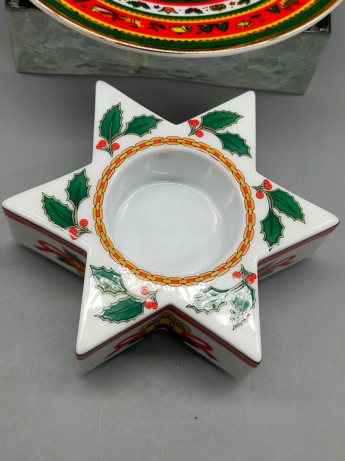 Weihnachtskerzenhalter & Tasse mit Untertasse Hutschenreuther-Ahorn
