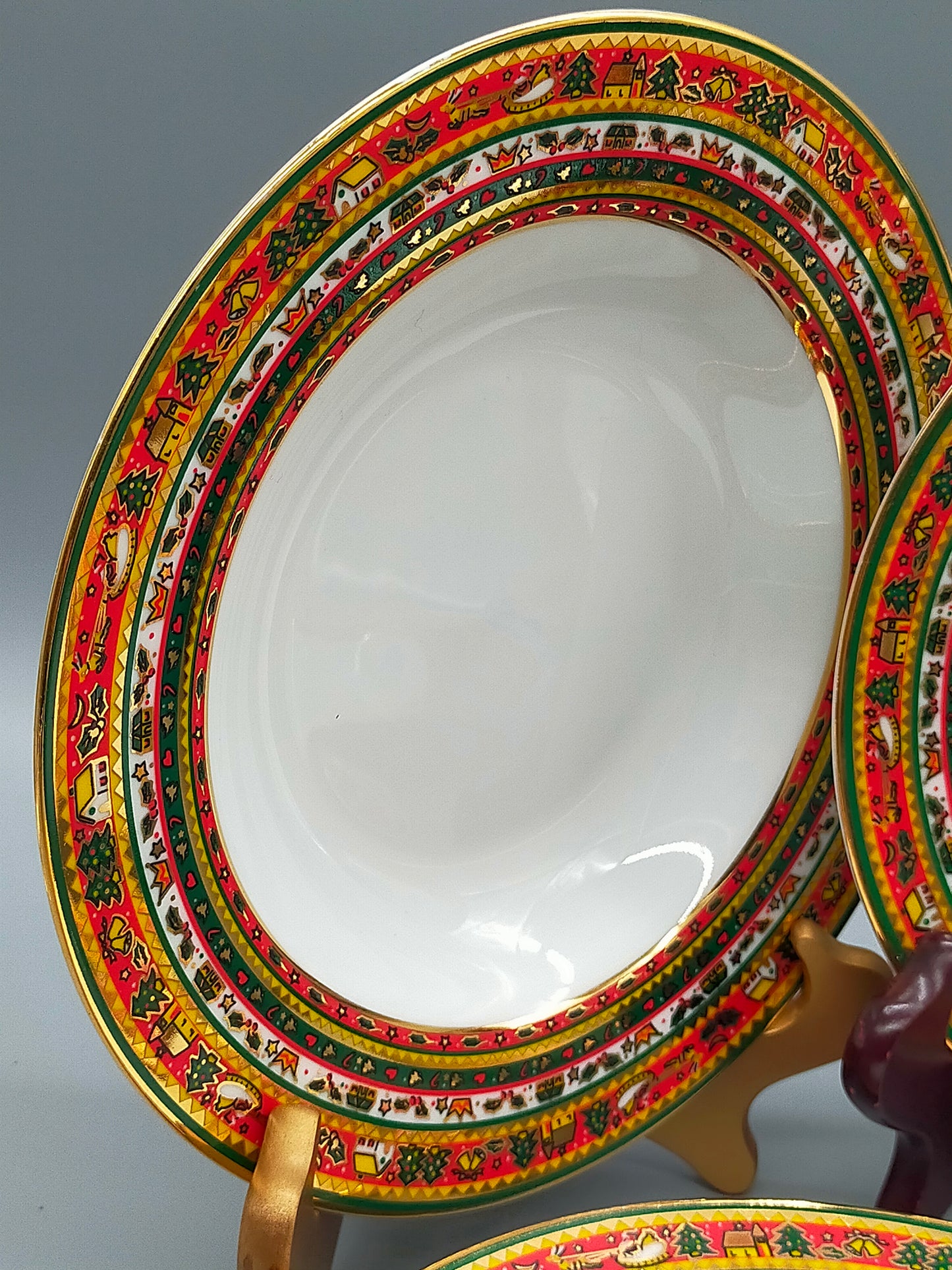 Elegante Ahorn Porzellanschalen – Dekoratives Set