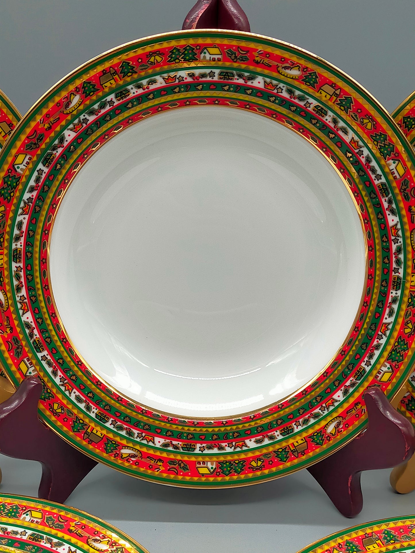 Elegante Ahorn Porzellanschalen – Dekoratives Set