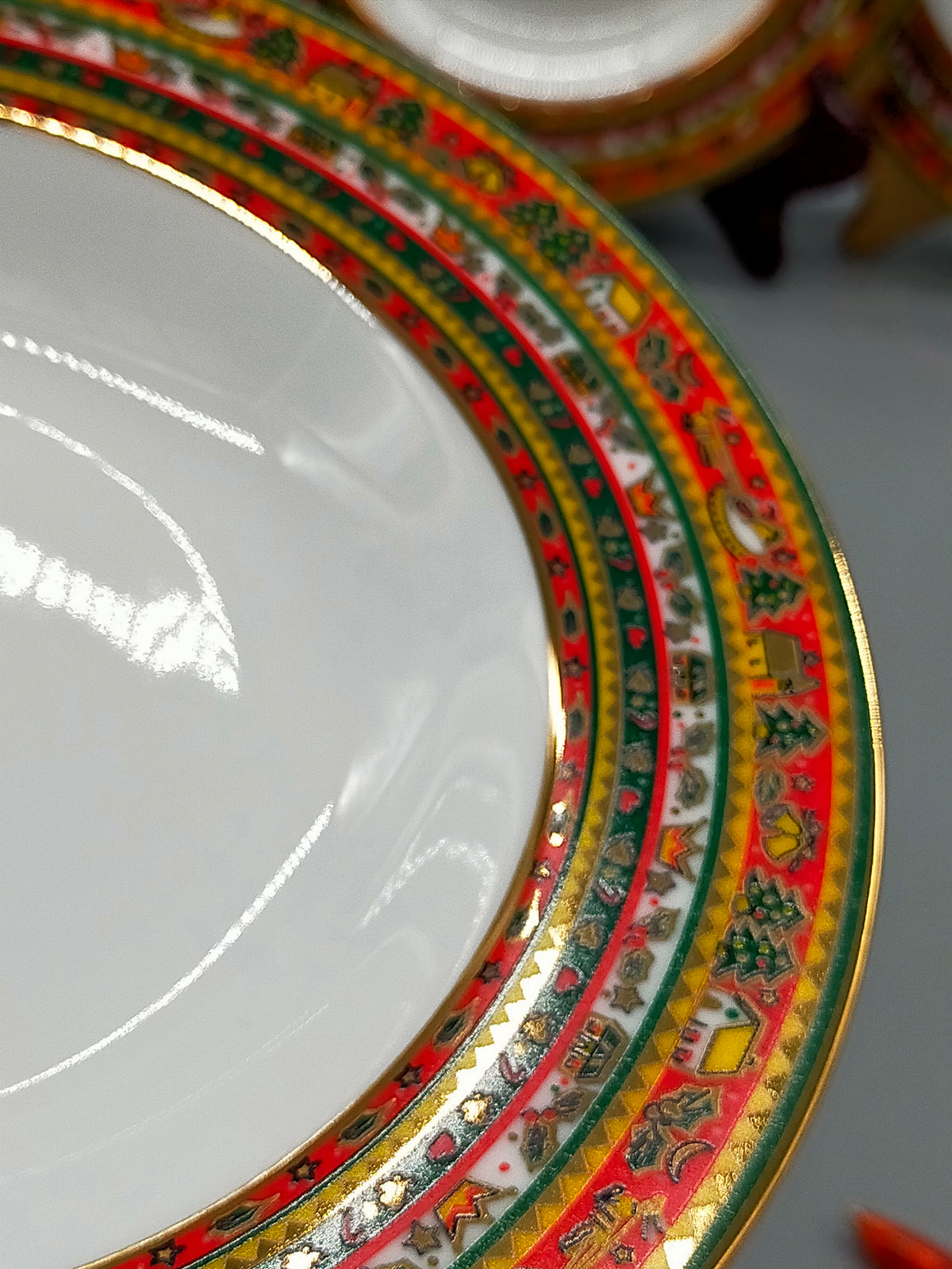 Elegante Ahorn Porzellanschalen – Dekoratives Set