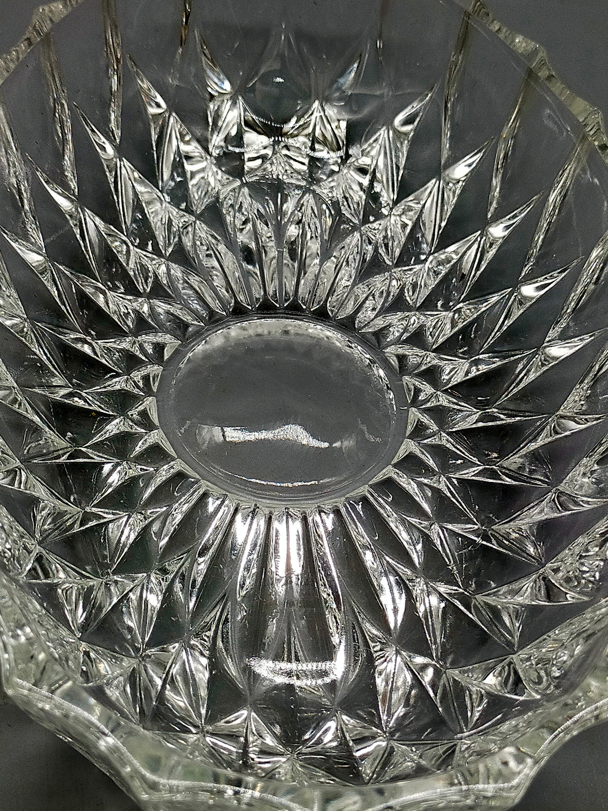 Elegante Bleikristall Schale – Geschliffene Dekorative Glasschale