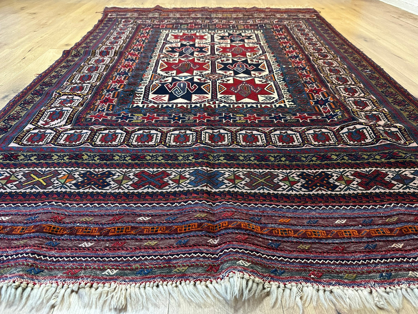 Orientteppich handgeknüpft 248x157 cm antik Kelim Sumach