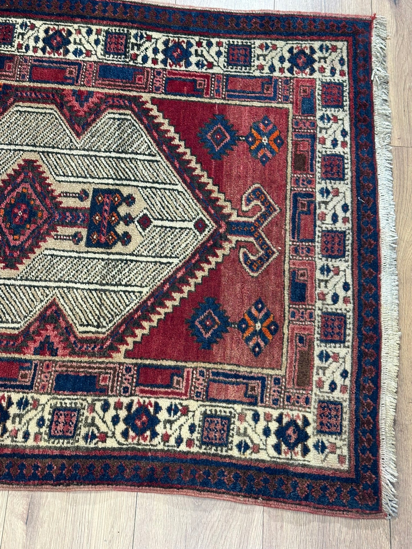Orientteppich handgeknüpft Sarab Art Deco Läufer 340x90 cm