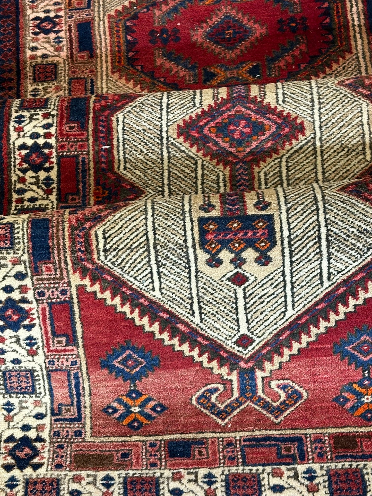 Orientteppich handgeknüpft Sarab Art Deco Läufer 340x90 cm