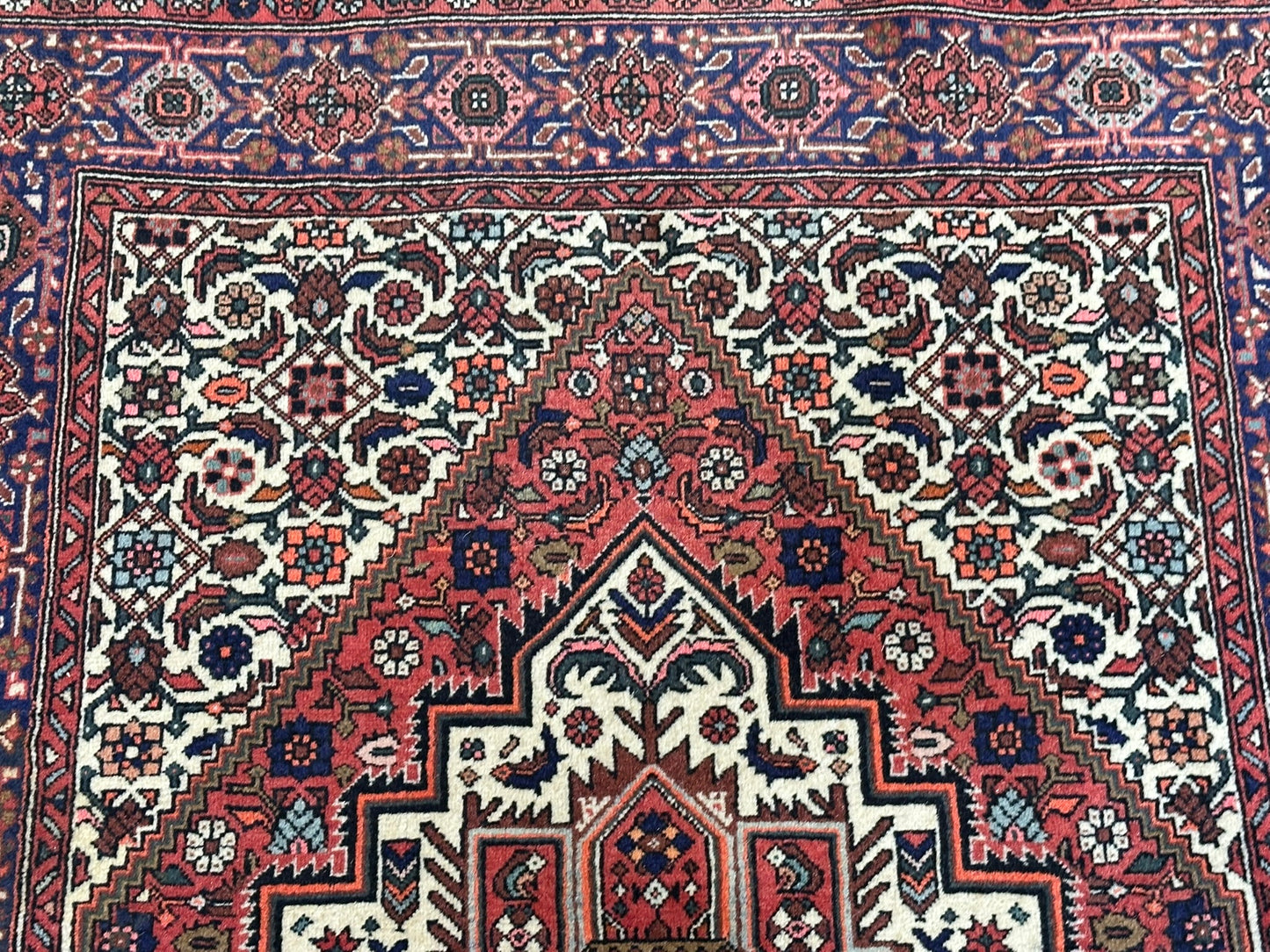 Orientteppich handgeknüpft Bidjar 155x100 cm