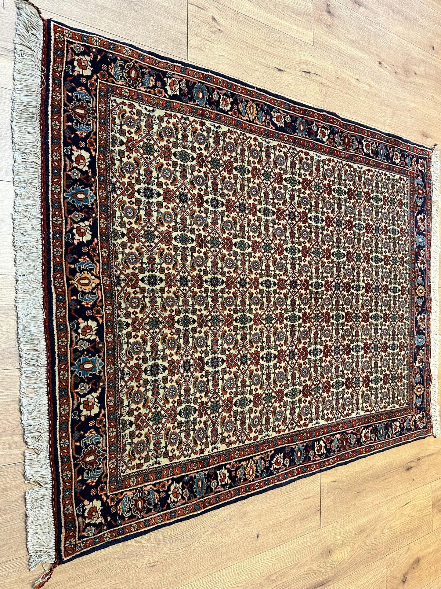 Orientteppich handgeknüpft Bidjar 151x114 cm Korkwolle