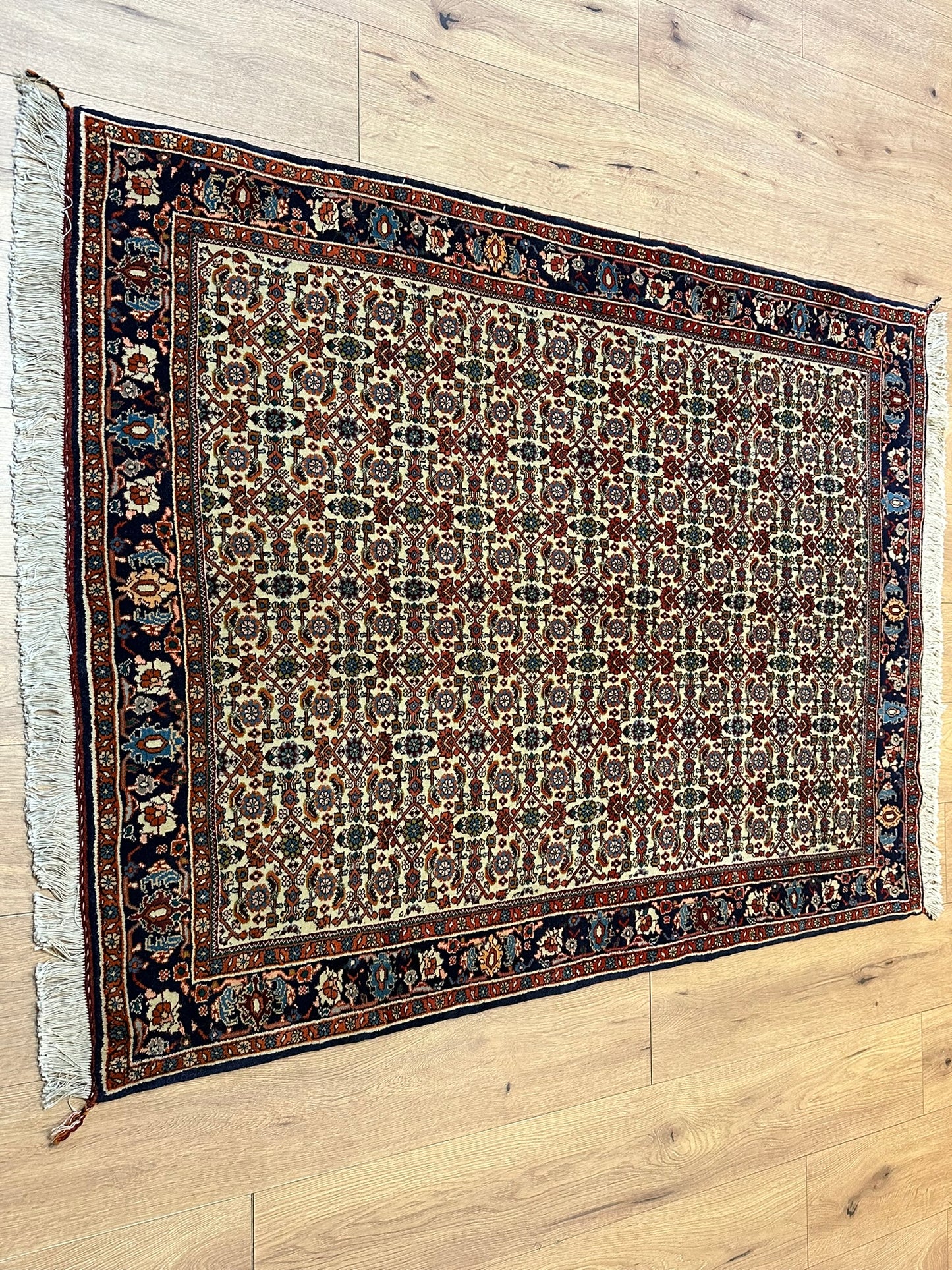 Orientteppich handgeknüpft Bidjar 151x114 cm Korkwolle