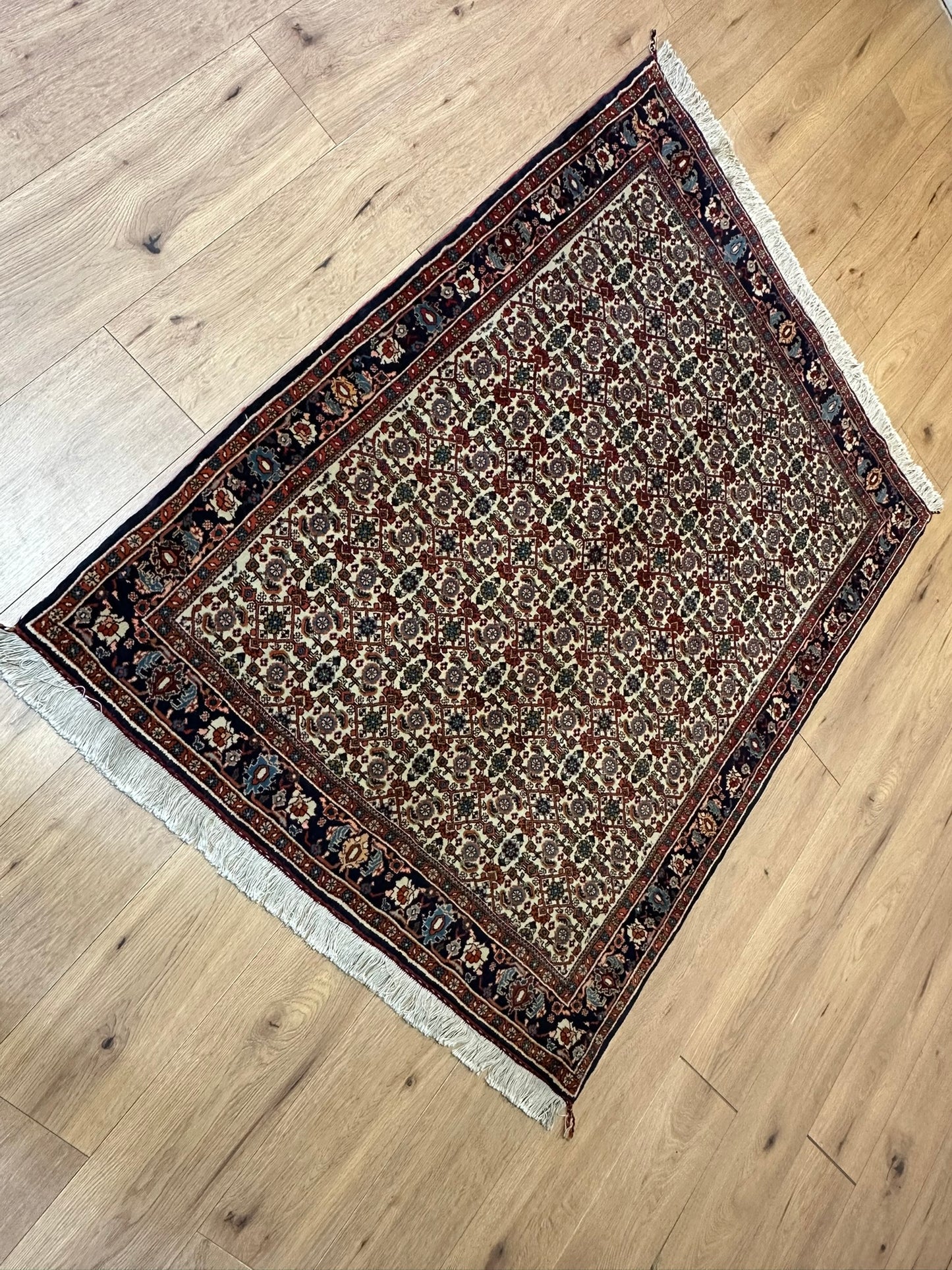 Orientteppich handgeknüpft Bidjar 151x114 cm Korkwolle