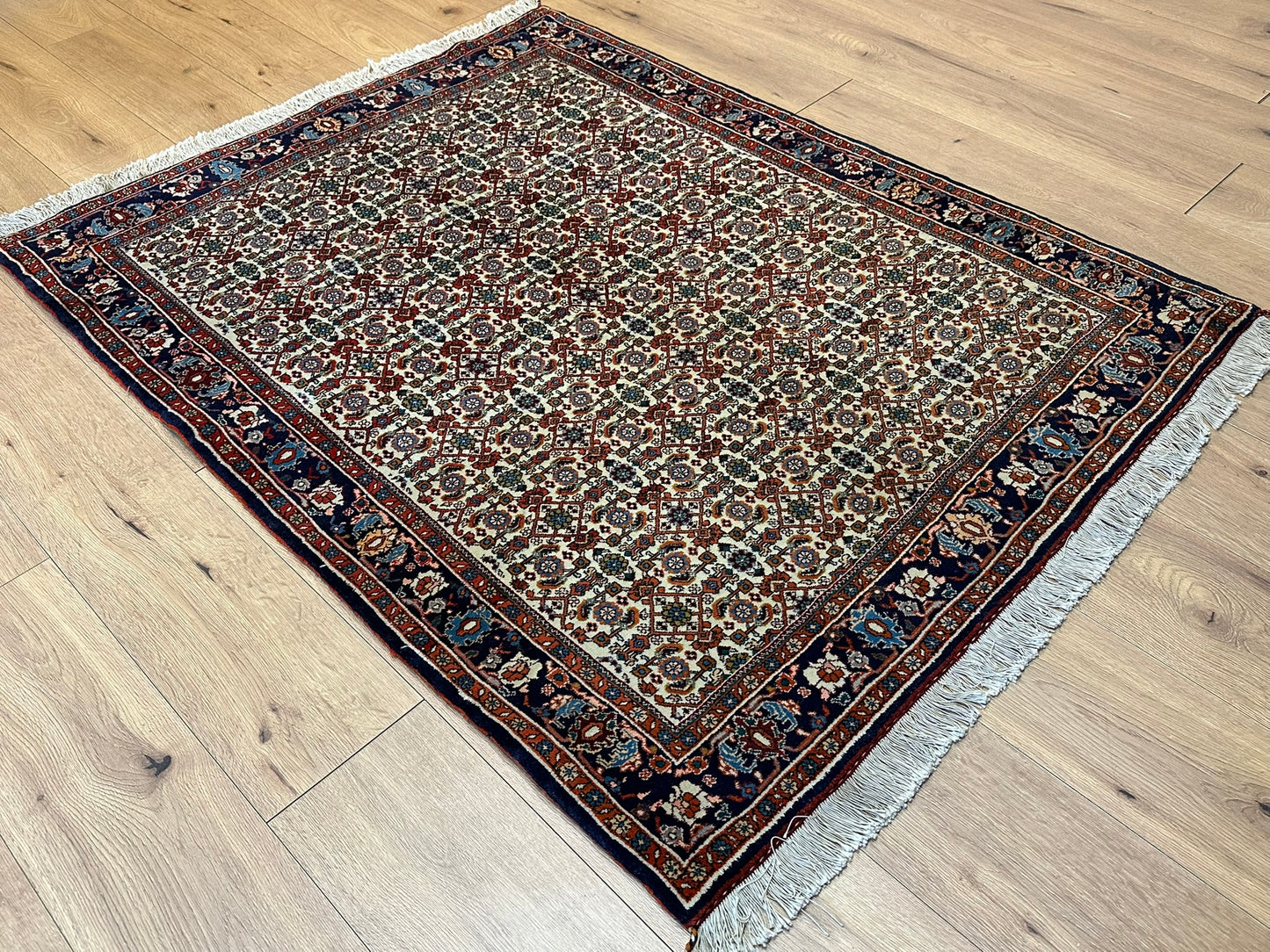 Orientteppich handgeknüpft Bidjar 151x114 cm Korkwolle