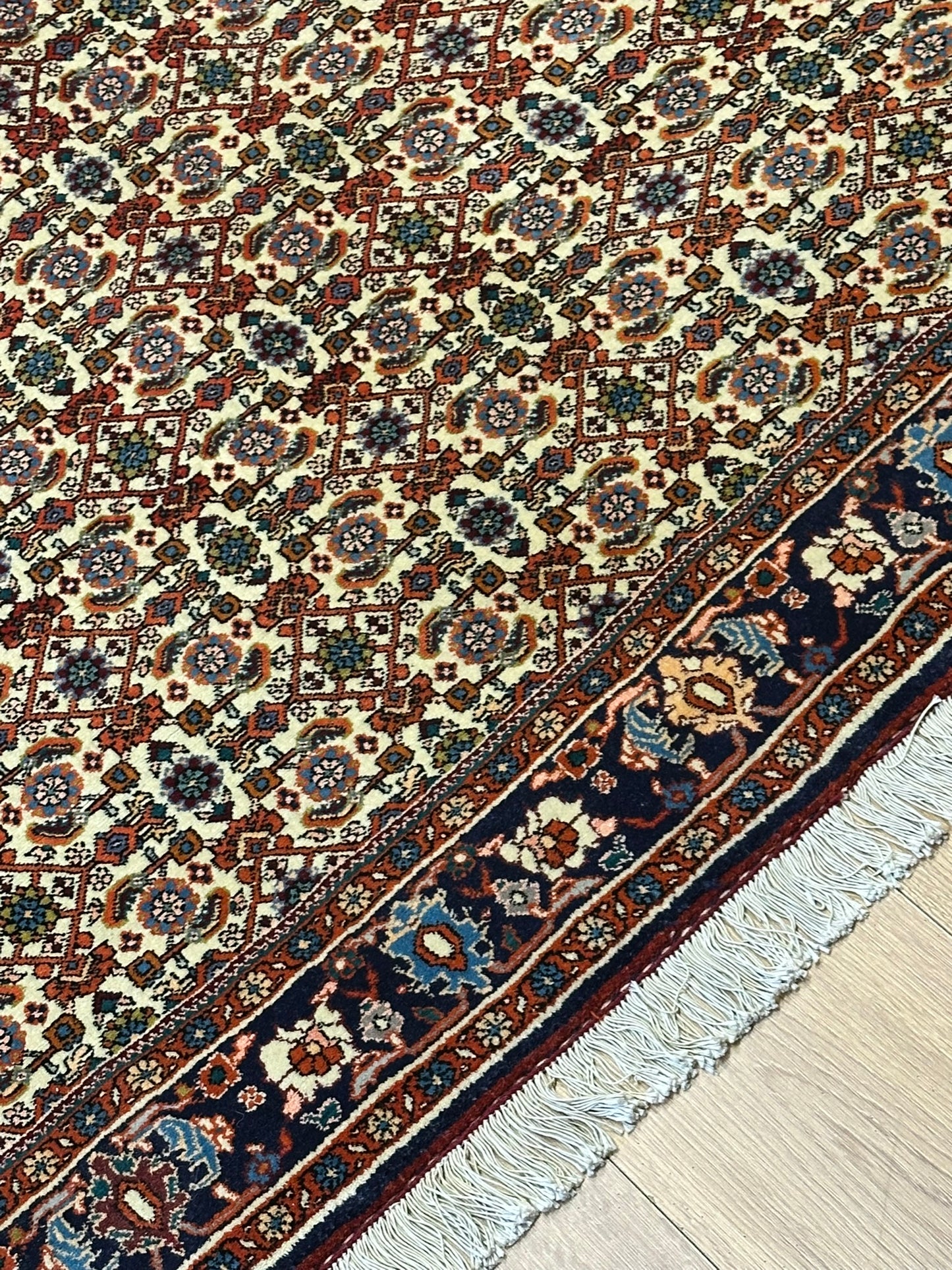 Orientteppich handgeknüpft Bidjar 151x114 cm Korkwolle