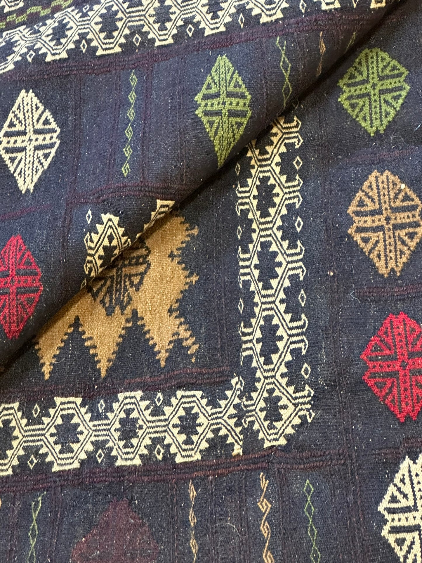 Orientteppich handgeknüpft 130 x 125 cm Behtsch Wolle