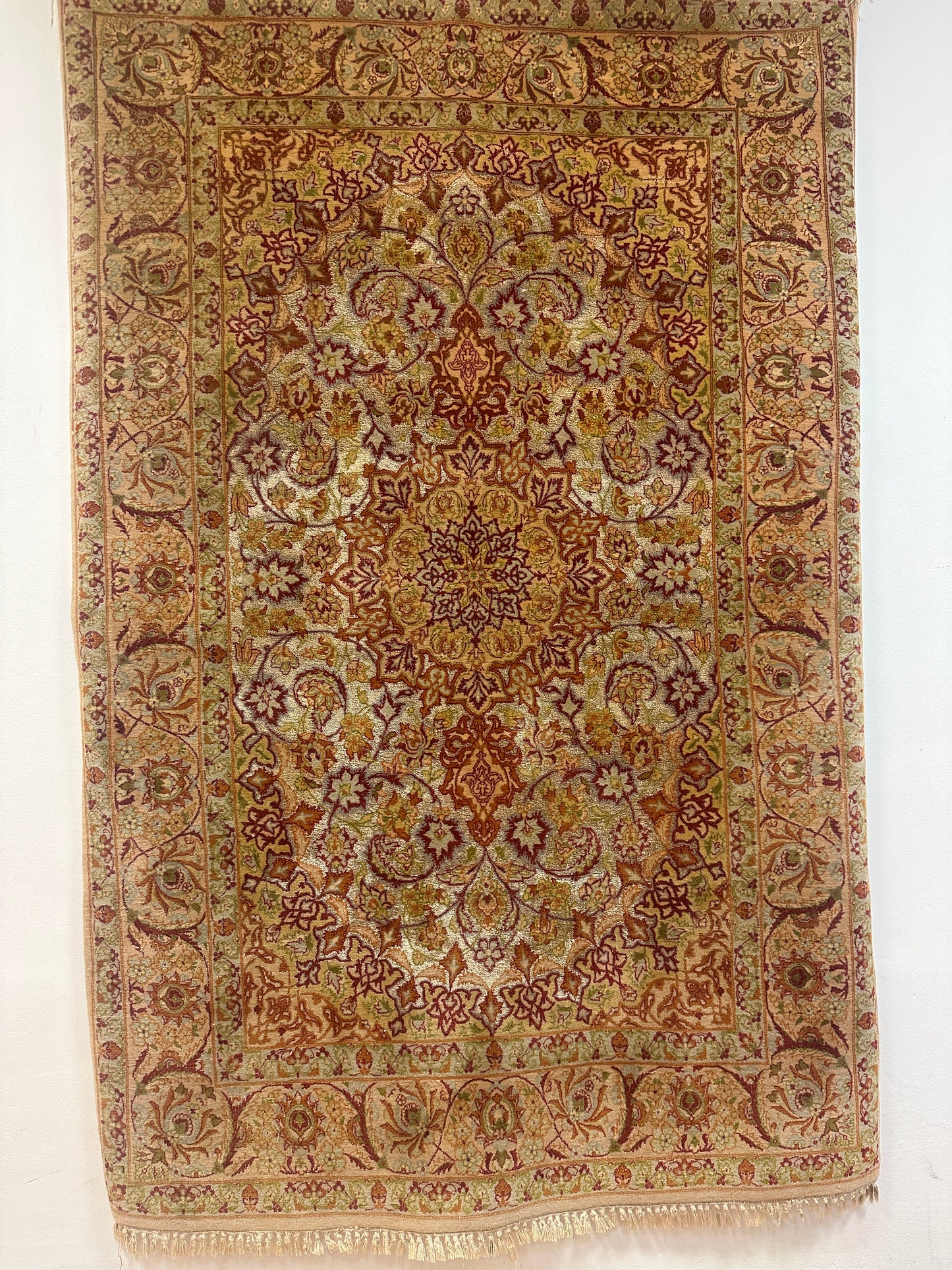 Handgeknüpfter Perser Orientteppich - Feiner Isfahan Kork auf Seide 165x110 cm