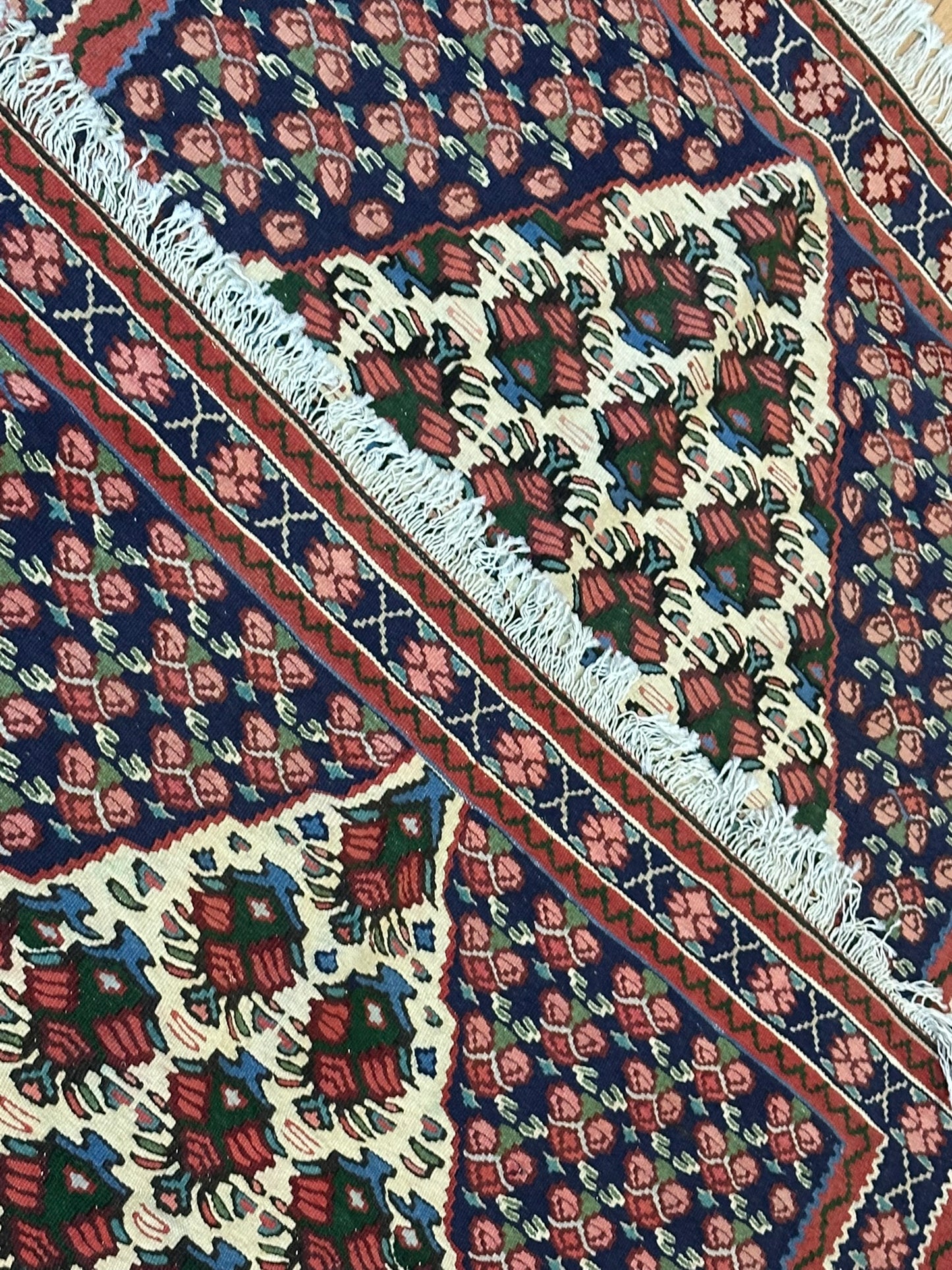 Orientteppich handgeknüpft 166 x 110 cm Bidjar Rosen Kelim