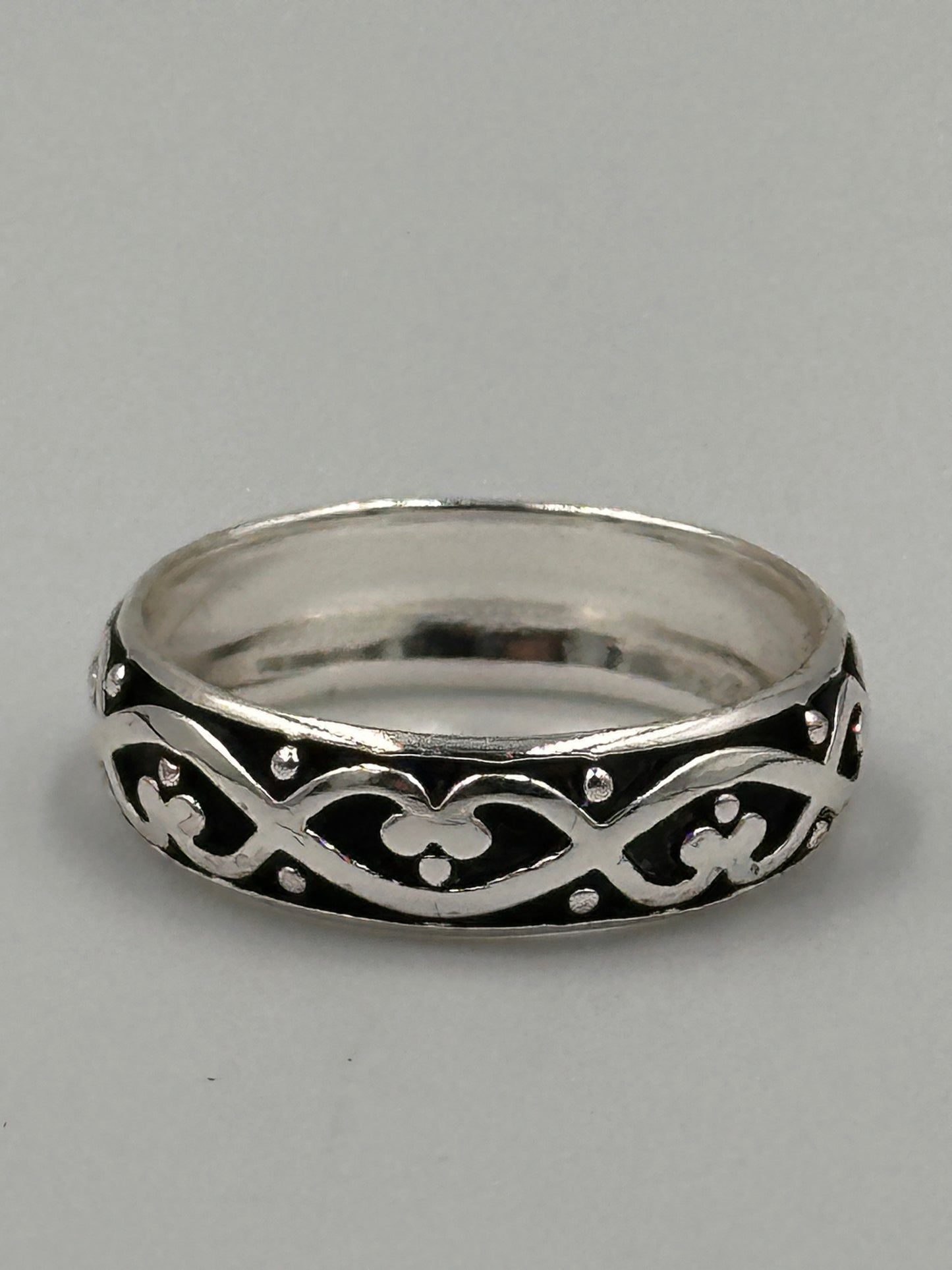 Vintage Silber 925 Ring mit schwarzen Akzenten