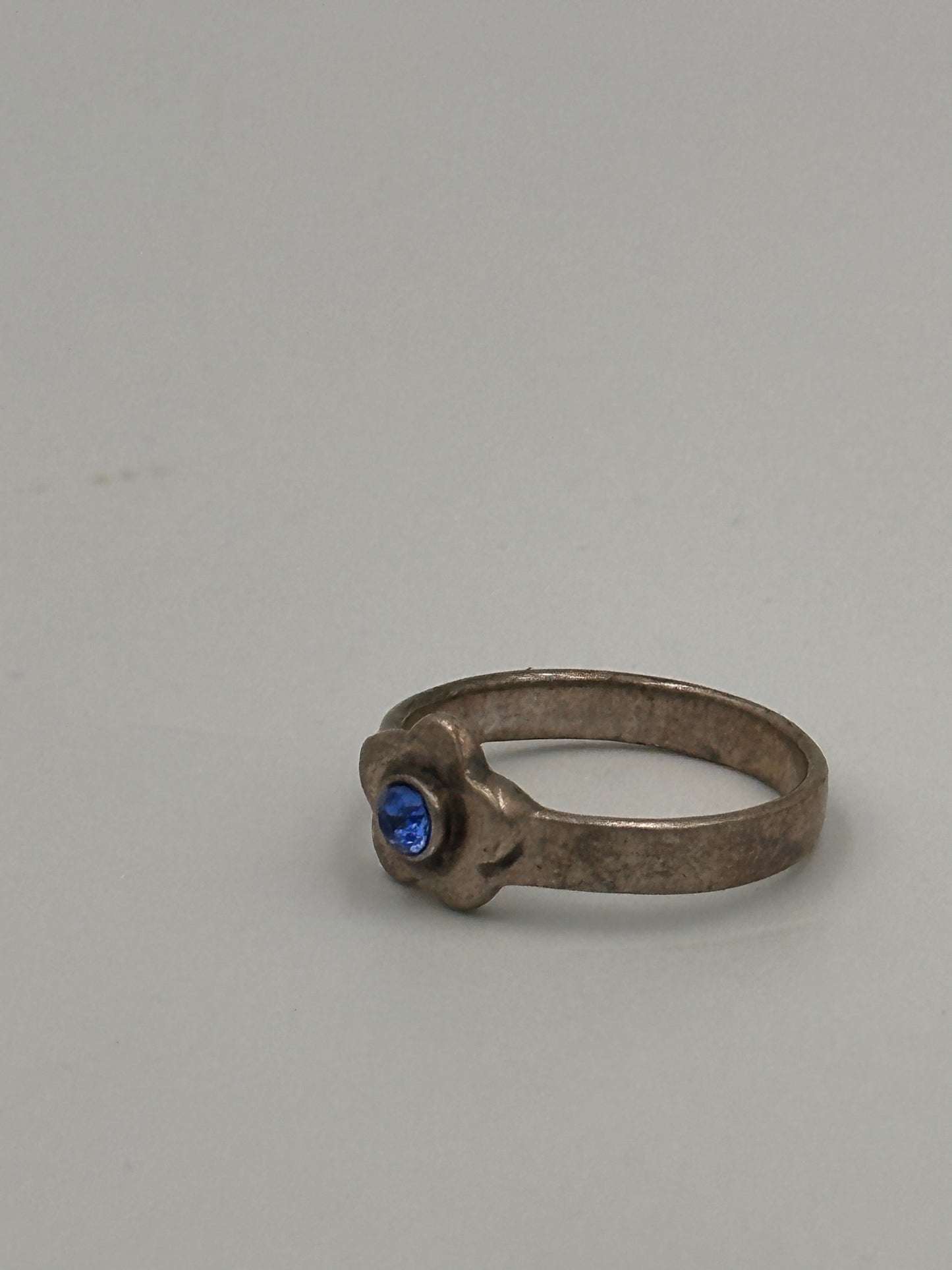 Vintage Silberring mit Blume und Blauem Edelstein - Ringgröße 49