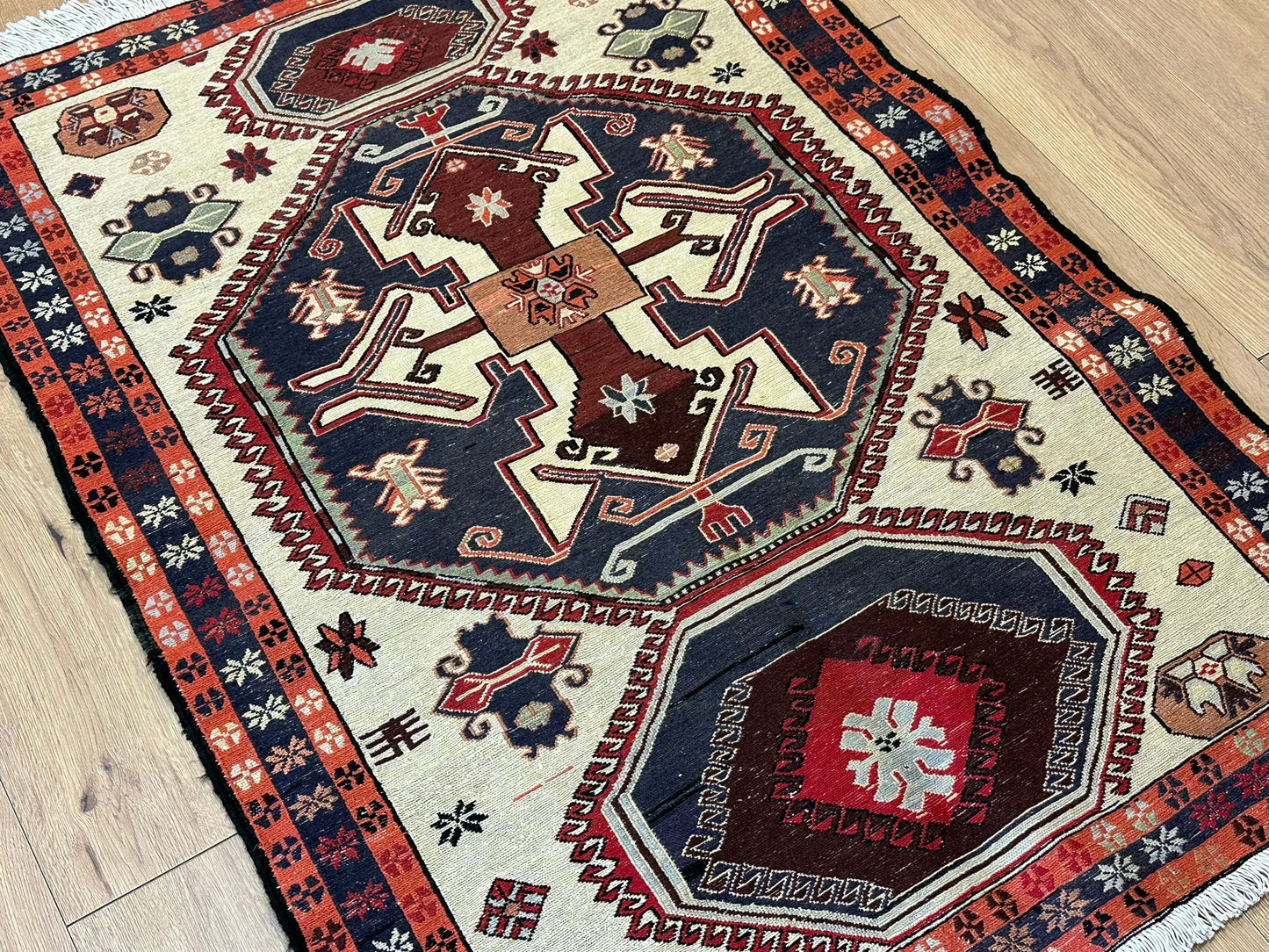 Orientteppich handgeknüpft 135 x 97 cm Kelim Sumack