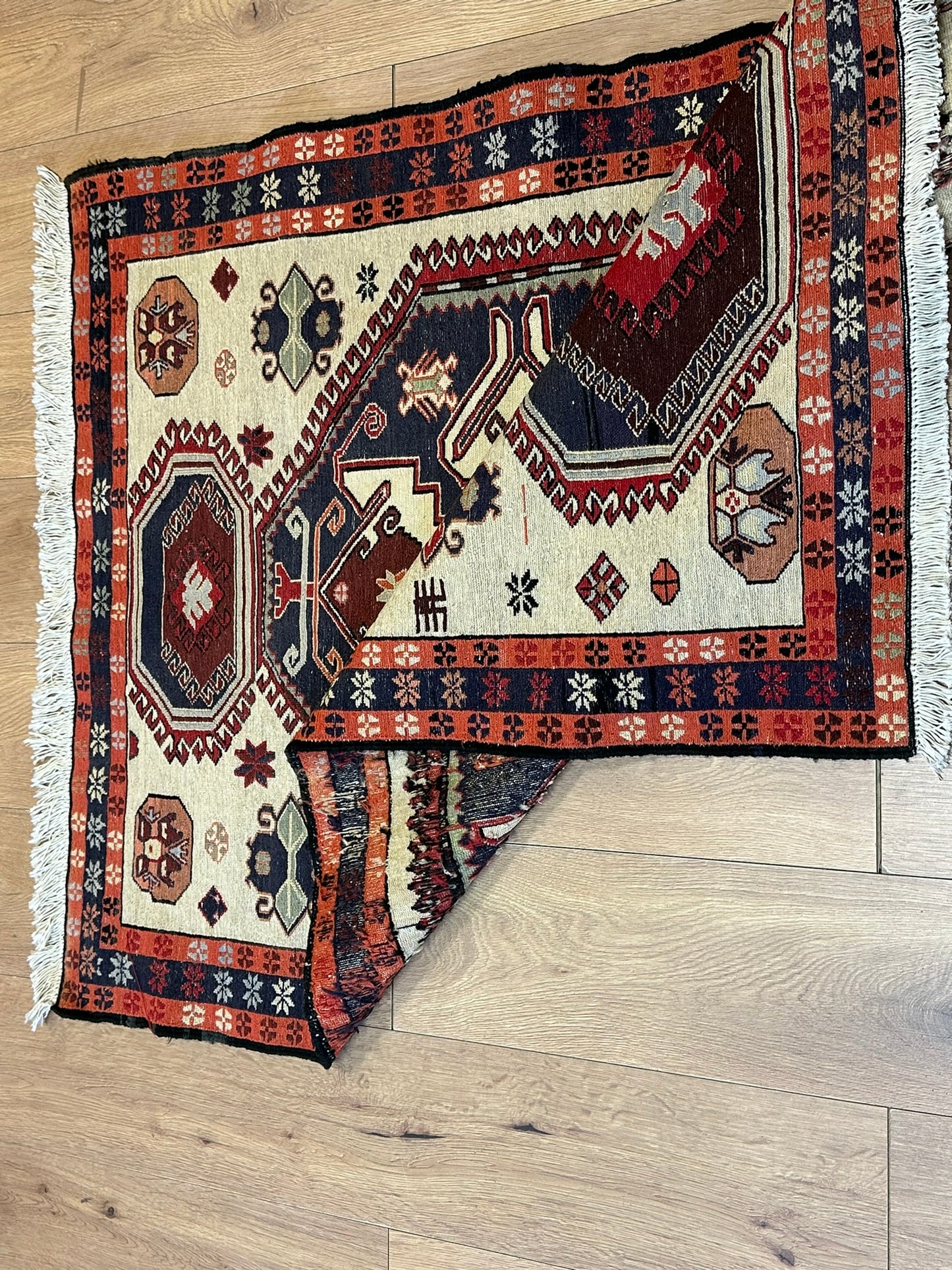 Orientteppich handgeknüpft 135 x 97 cm Kelim Sumack