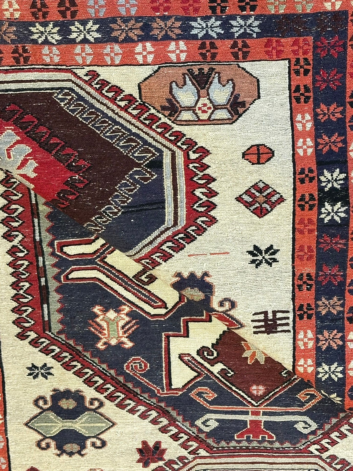 Orientteppich handgeknüpft 135 x 97 cm Kelim Sumack