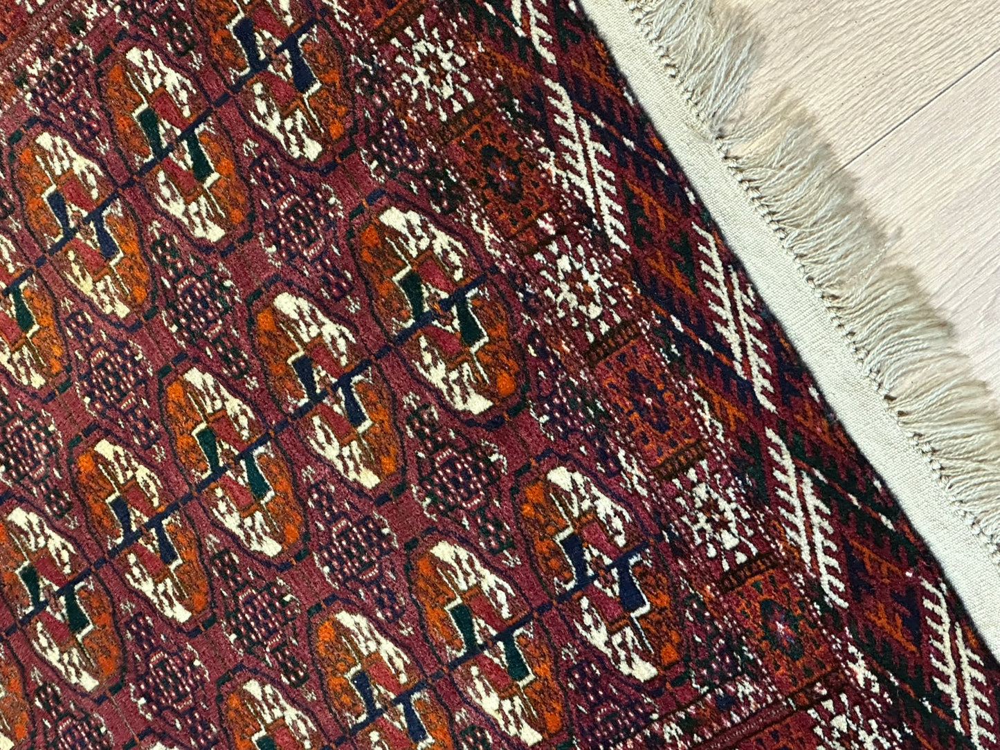 Orientteppich handgeknüpft ANTIK 106x83 cm Joumut Buchara