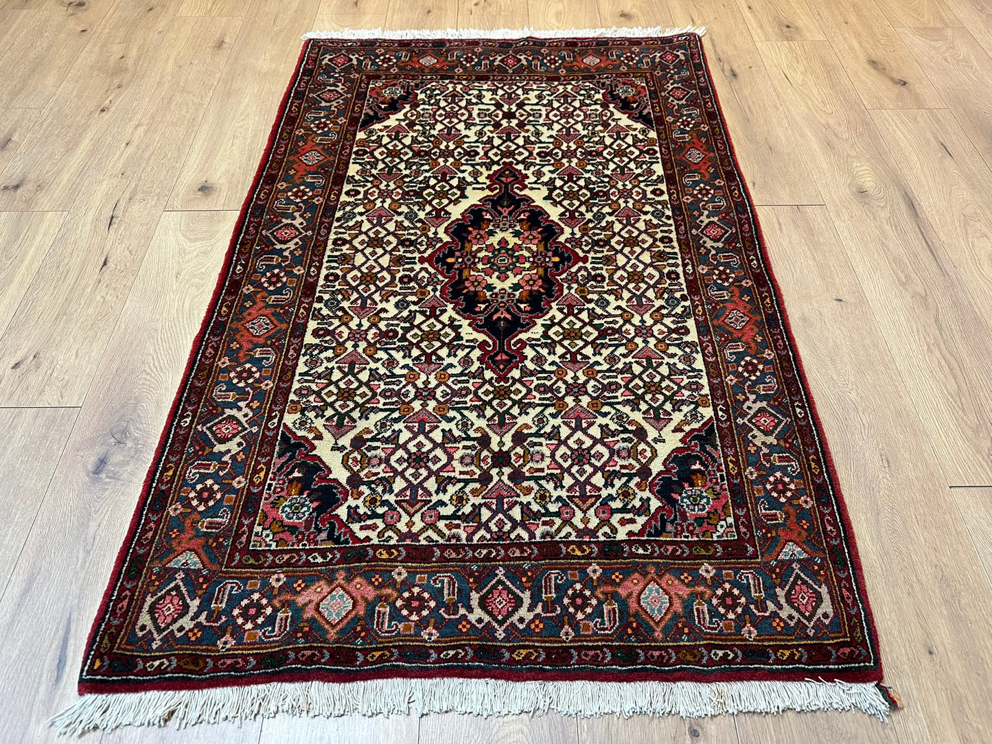 Orientteppich handgeknüpft 157x104 cm Bidjar Schurwolle